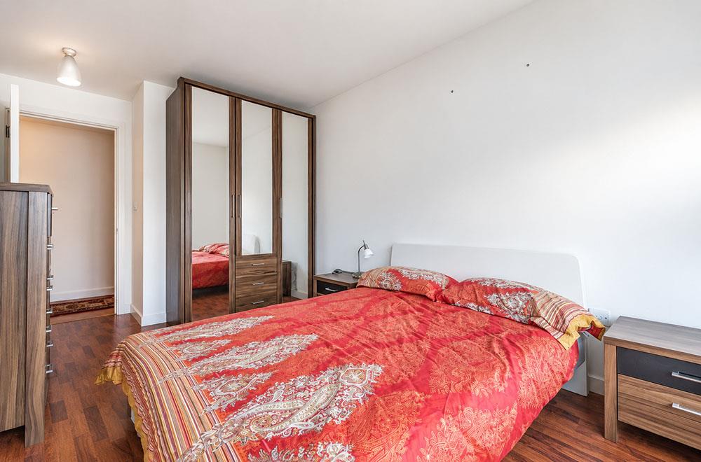 Flat Policeman's Walk in City of Westminster