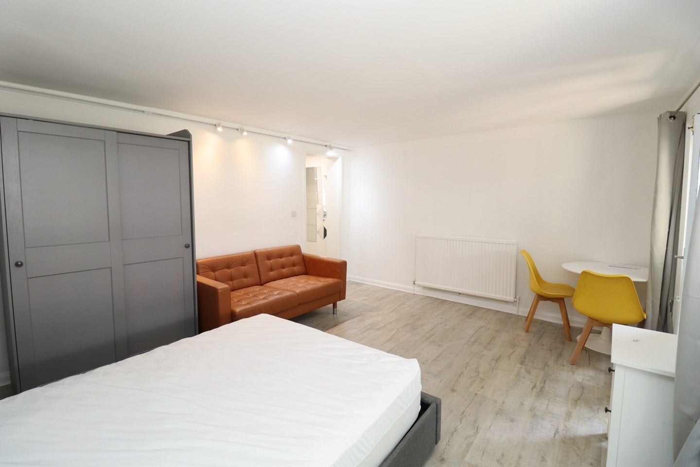 Flat Tredegar Square in Greater London
