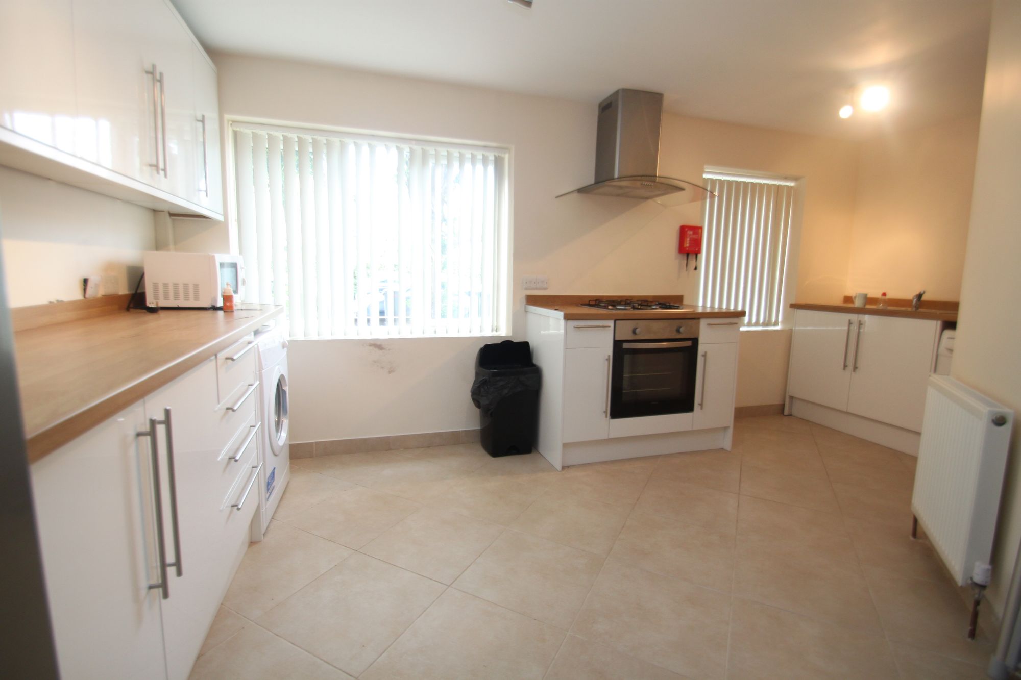 Flat Holdenhurst Road in Bournemouth