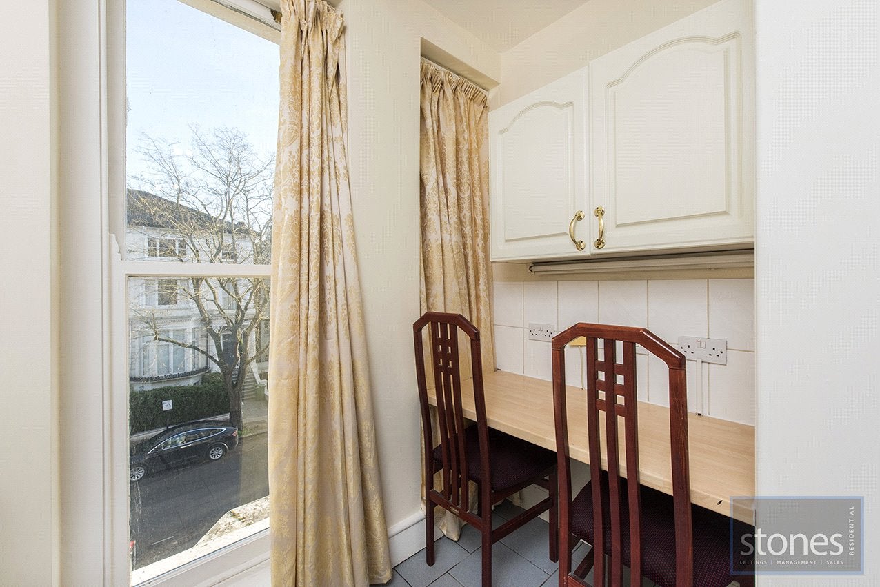 Flat Belsize Park in Greater London