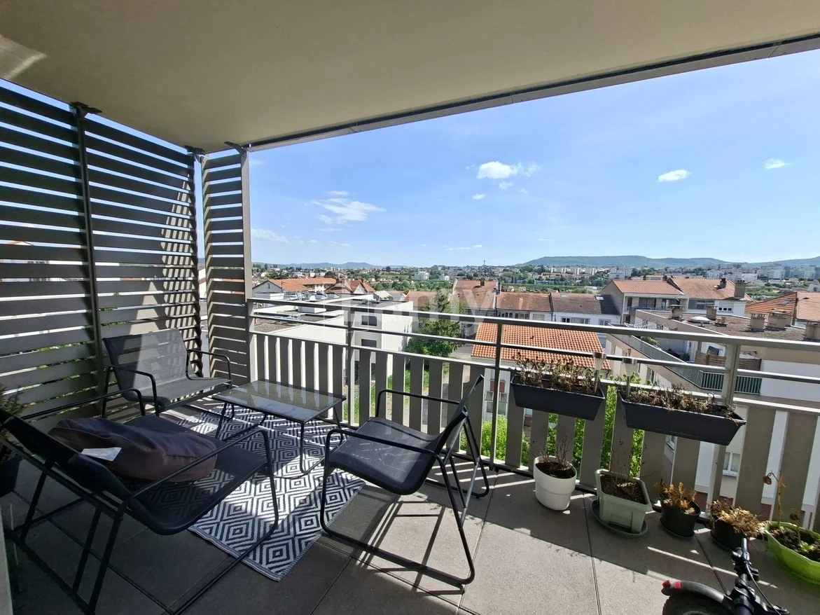 Flat Rue Anatole France in Clermont-Ferrand