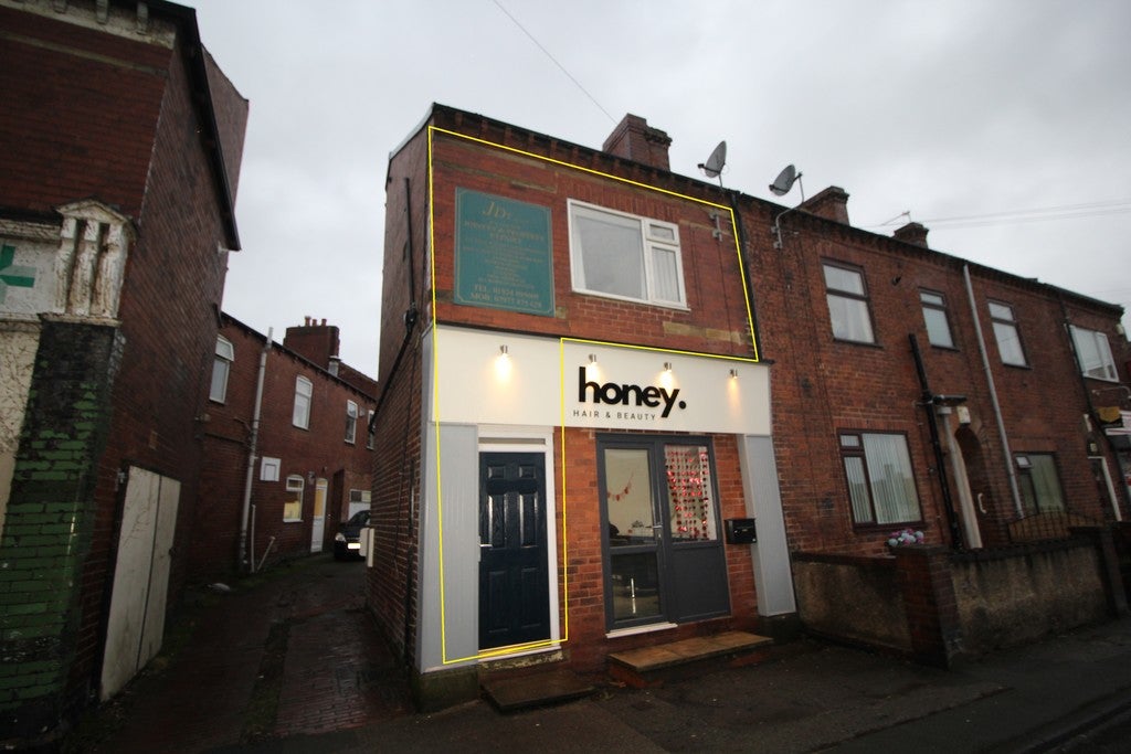 Flat St Mary's Road in Wakefield