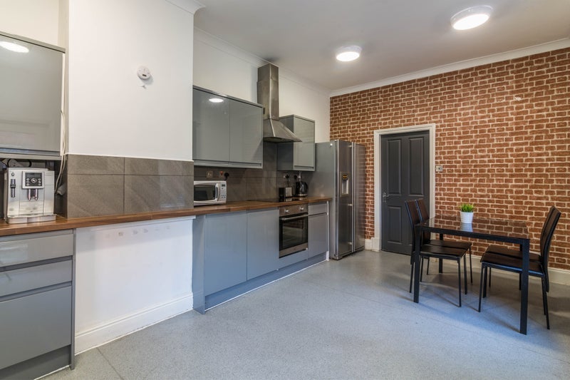 Room Great Central Road in Charnwood