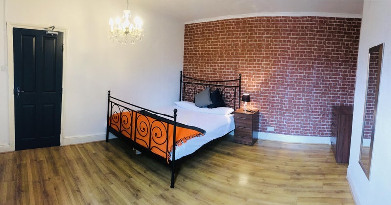 Room Great Central Road in Charnwood