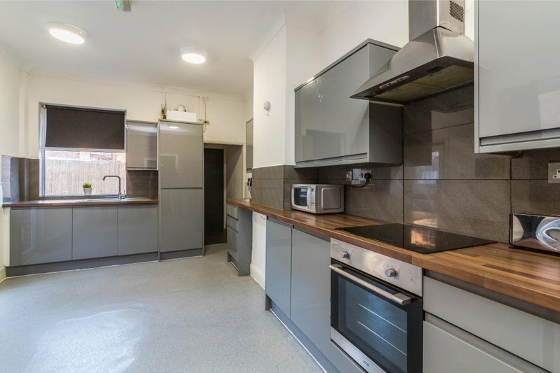 Room Great Central Road in Charnwood