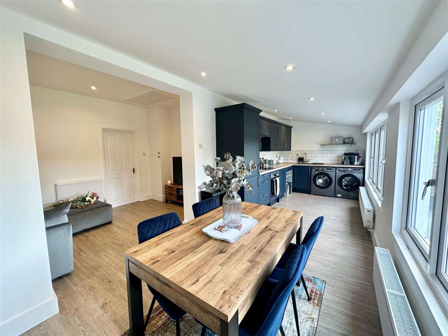 Flat Upton Road South in Greater London