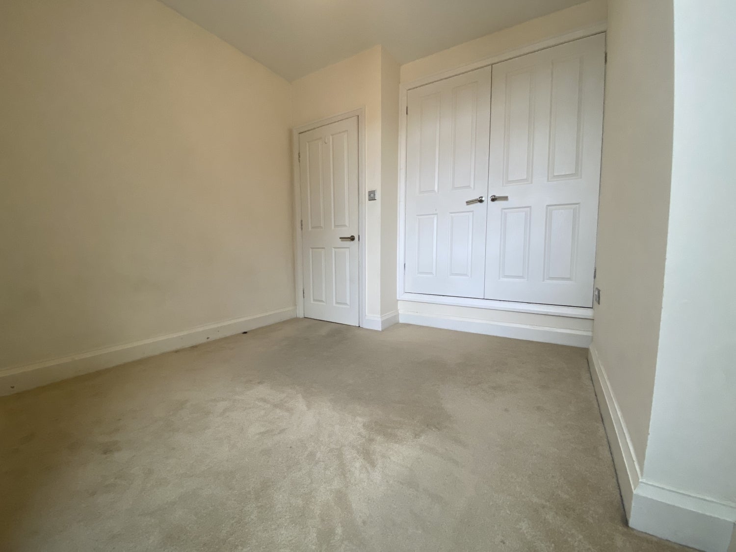 Flat Whitchurch Road in Cardiff