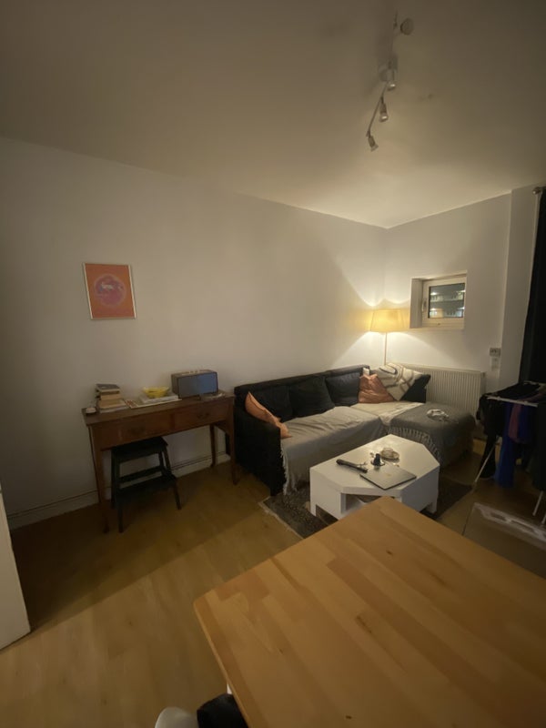 Room Harrington Street in Greater London