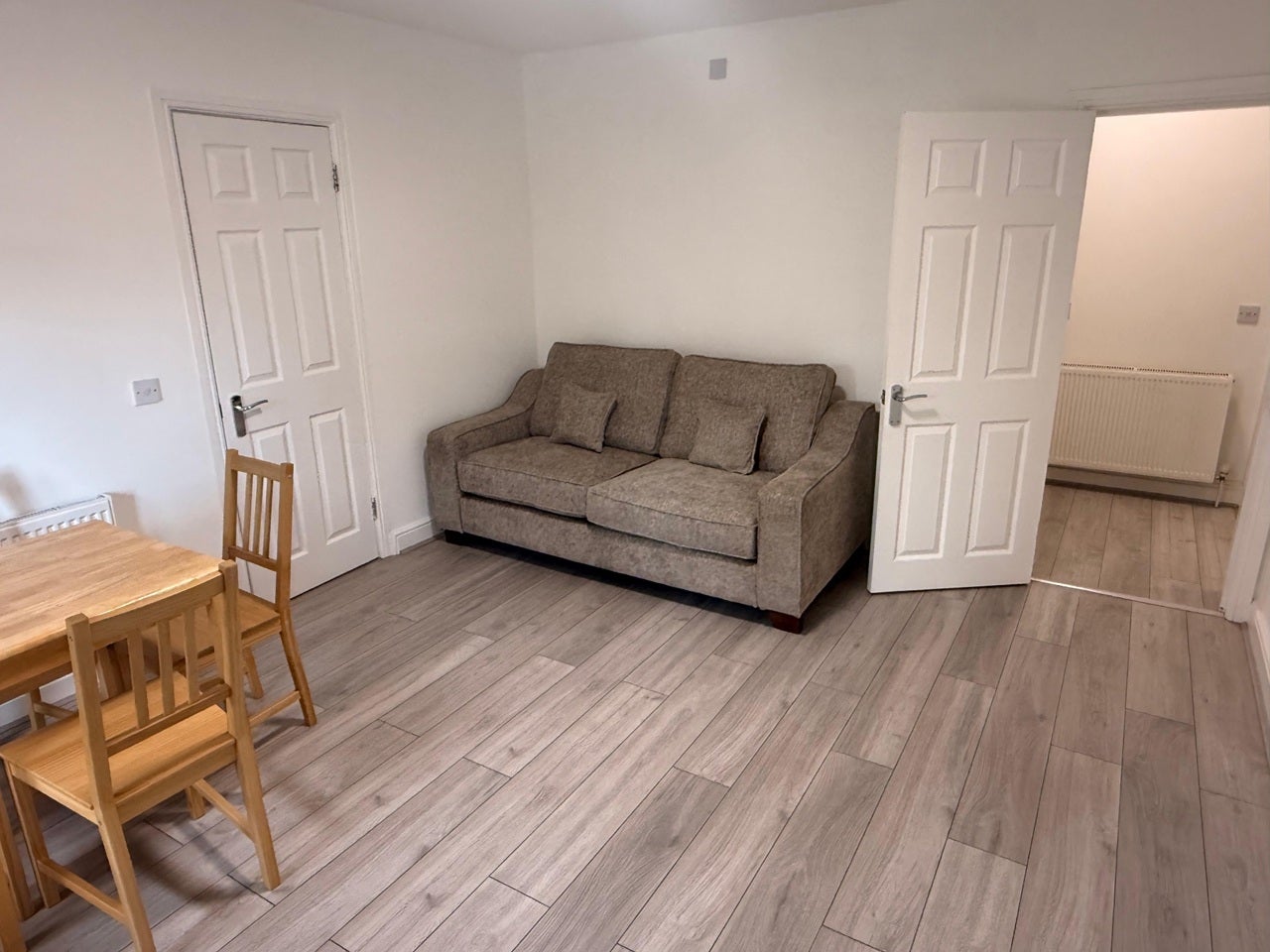 Flat Warners End Road in Dacorum