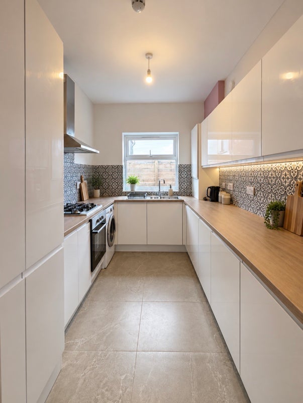 Room Tottington Road in Bury