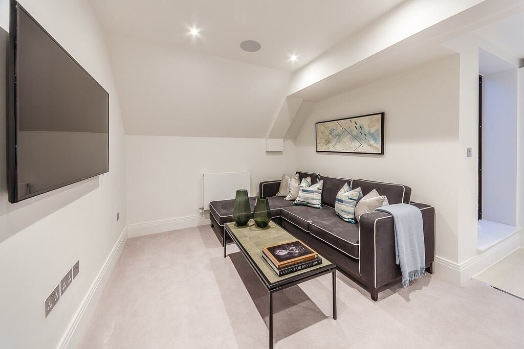 Flat Rainville Road in Greater London