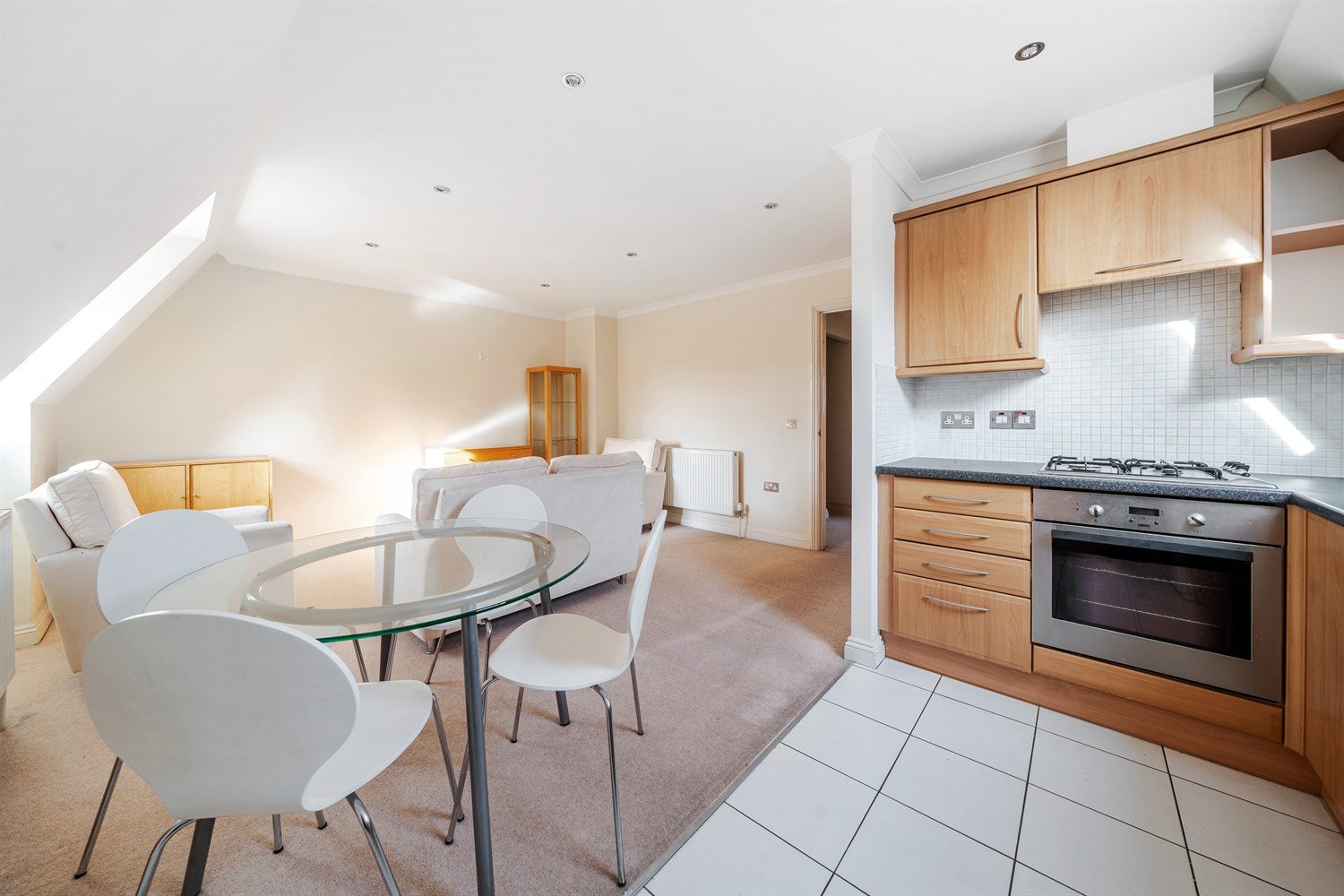 Flat Tilehurst Road in Reading
