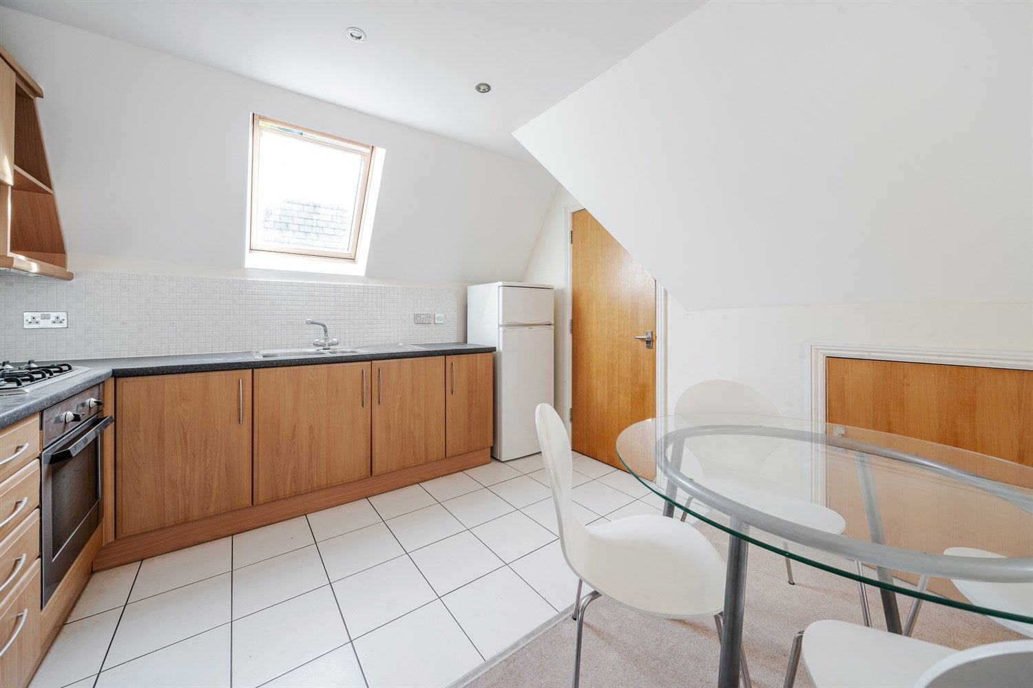 Flat Tilehurst Road in Reading