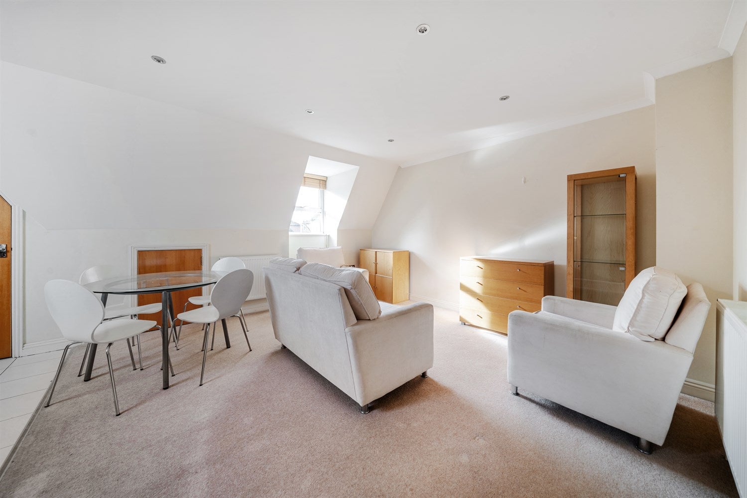 Flat Tilehurst Road in Reading