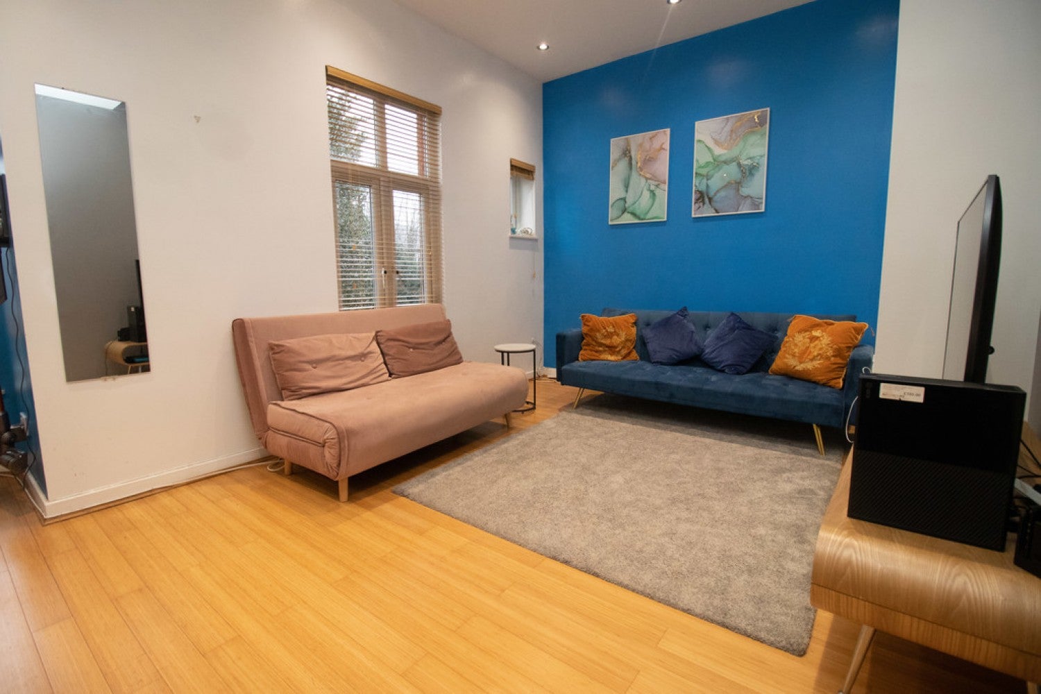 Flat Zetland Road in Manchester