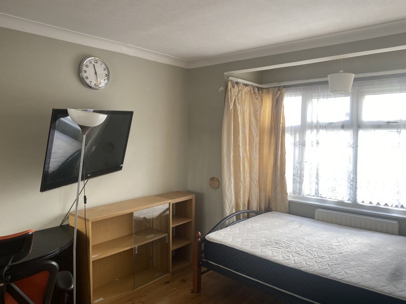 Room The Green in Greater London