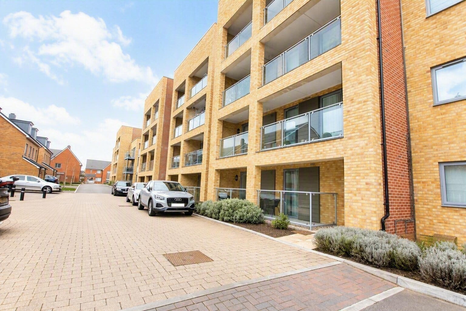 Flat Discovery Drive in Swanley