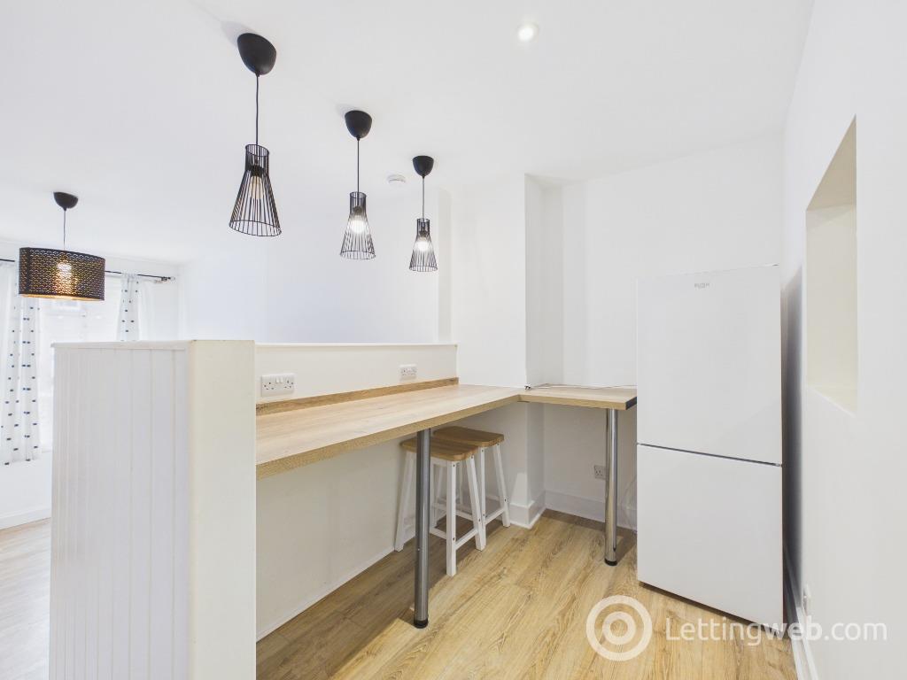 Flat Meadowbank Terrace in City of Edinburgh