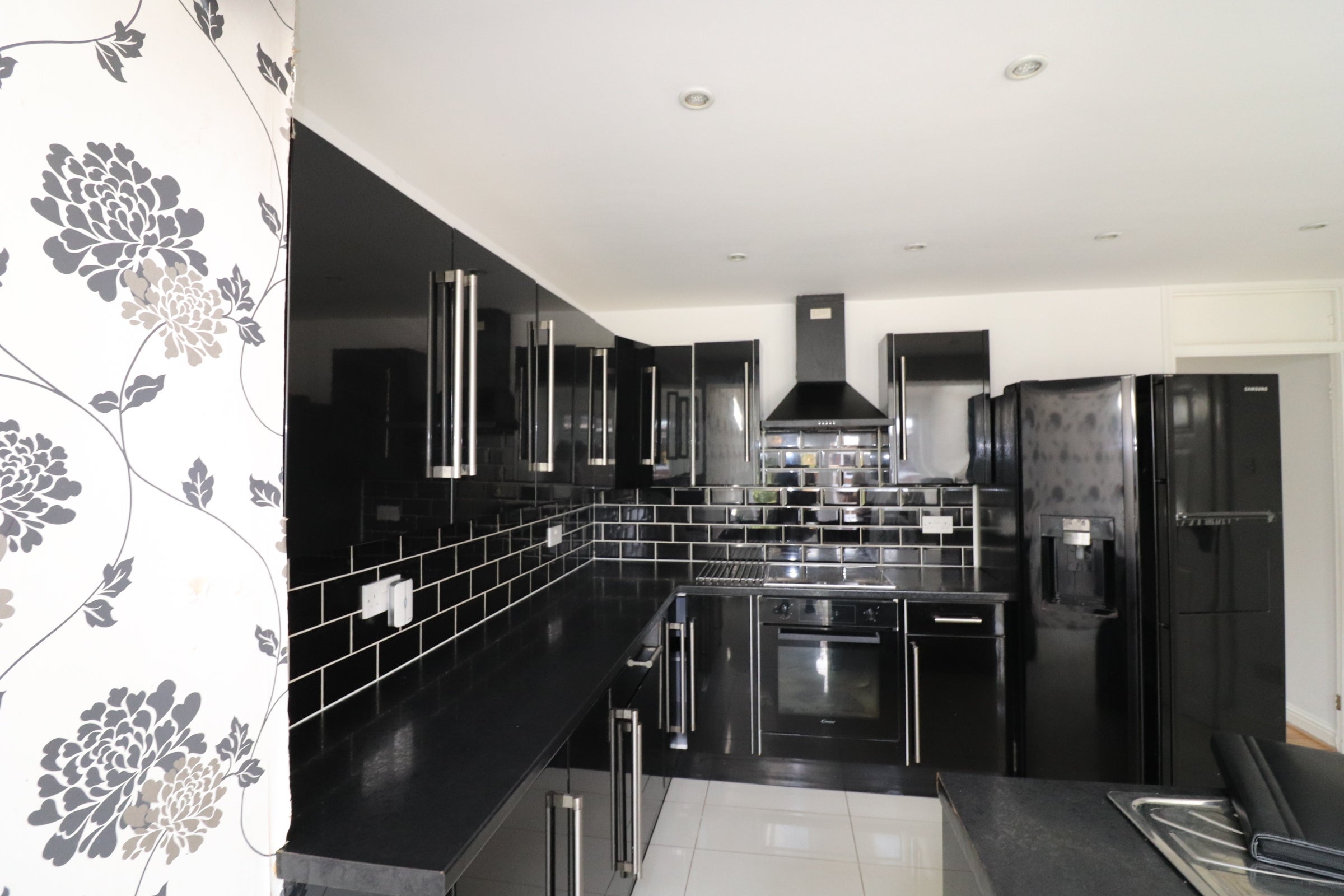 House Fulmar Road in Greater London