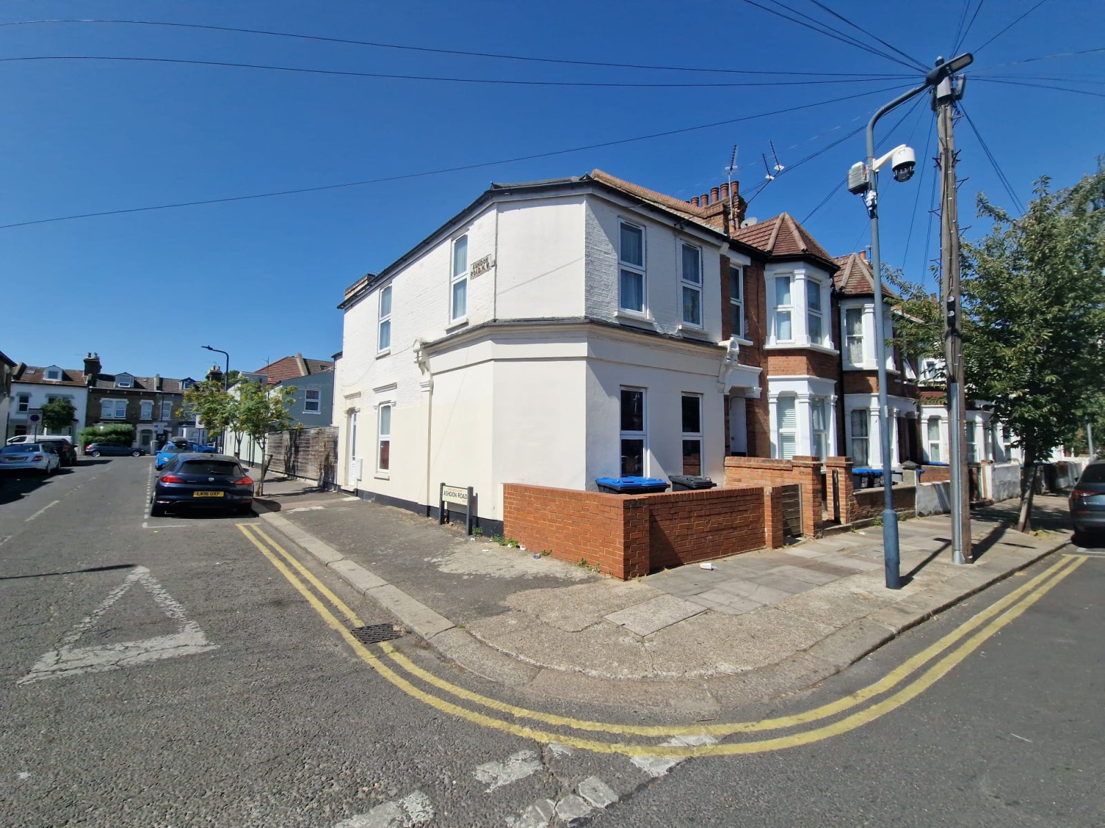 House Ashdon Road in Greater London