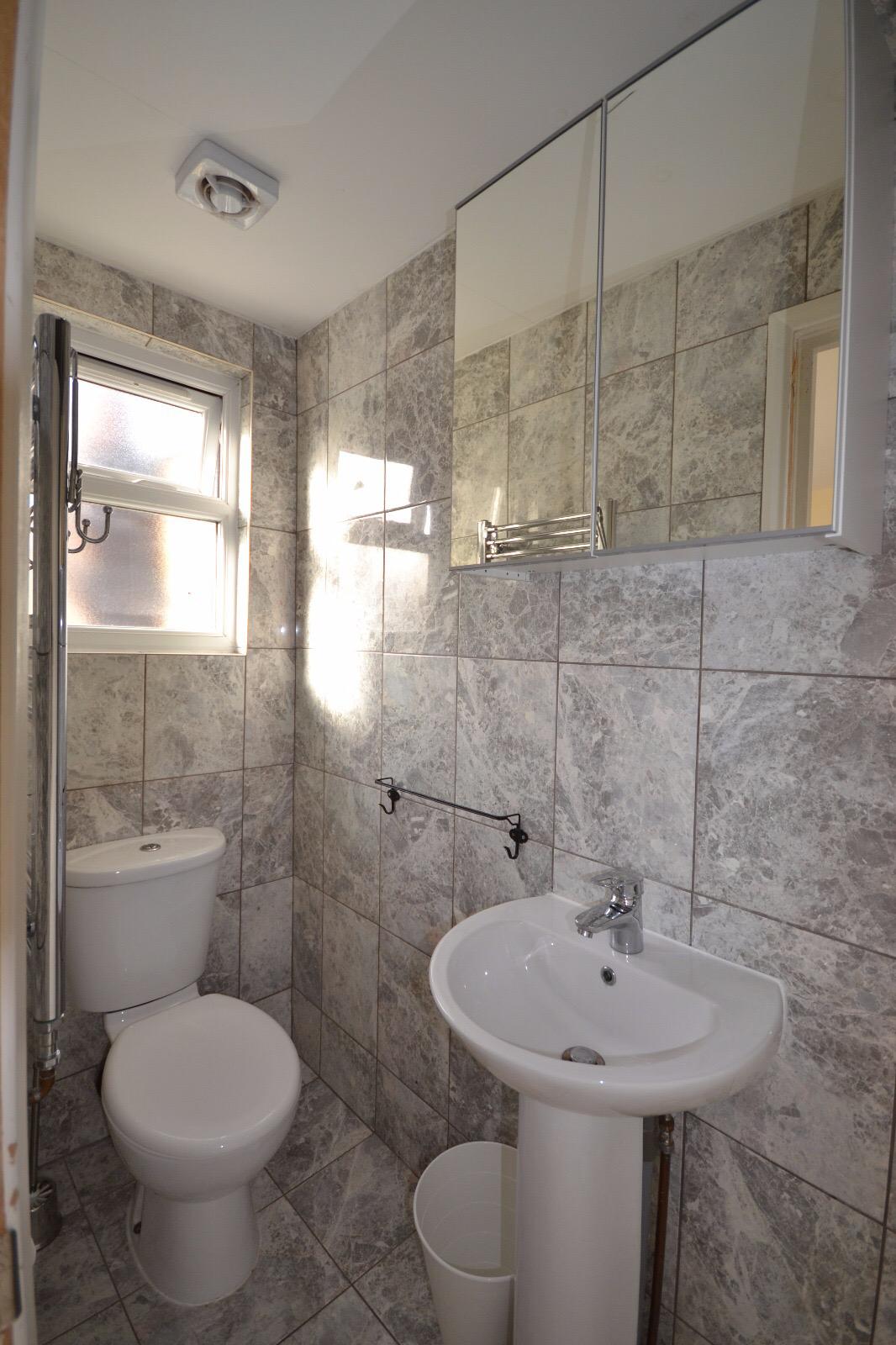 Room Glynne Road in Greater London