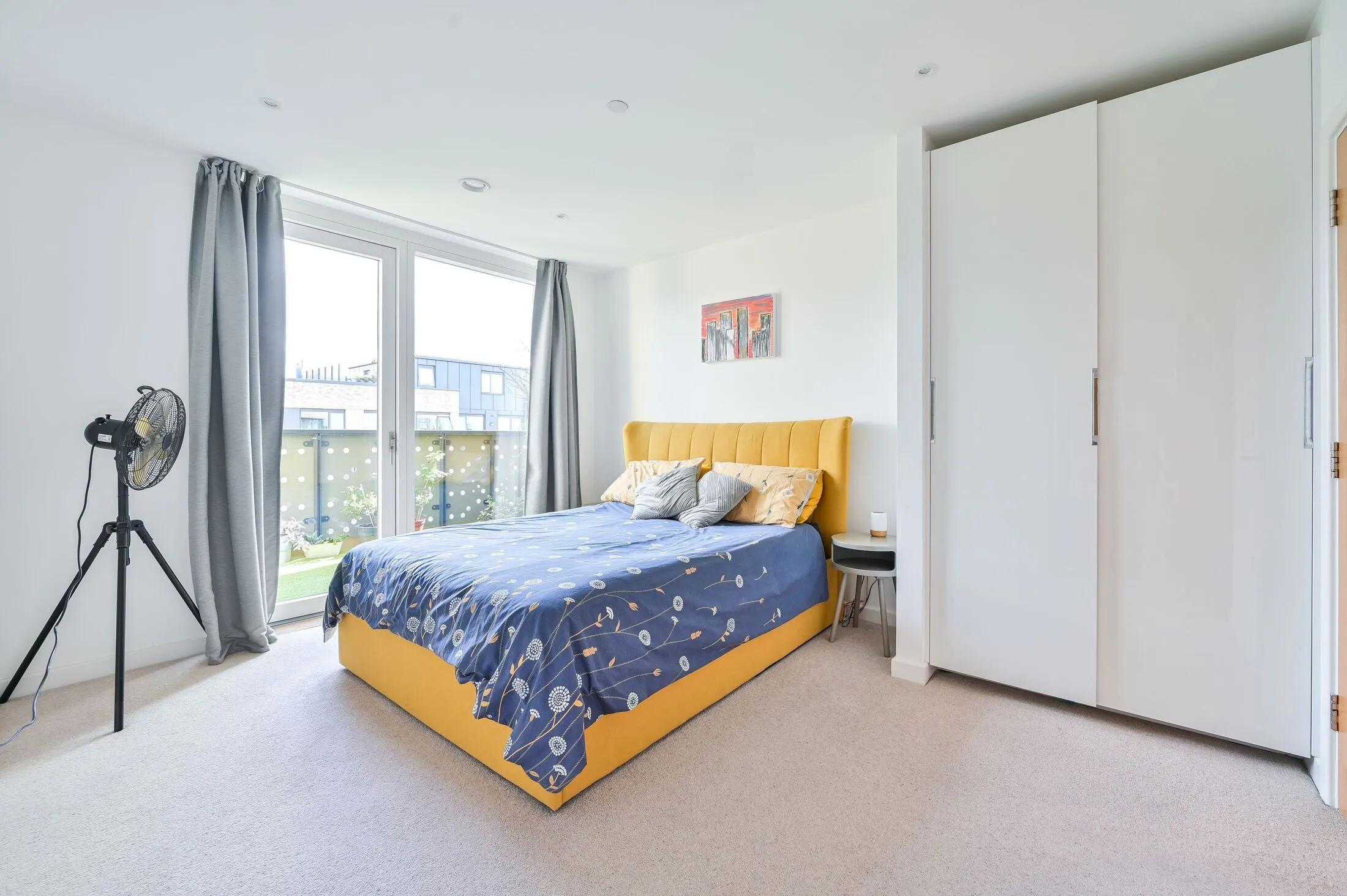 Flat Danson Mews in Greater London