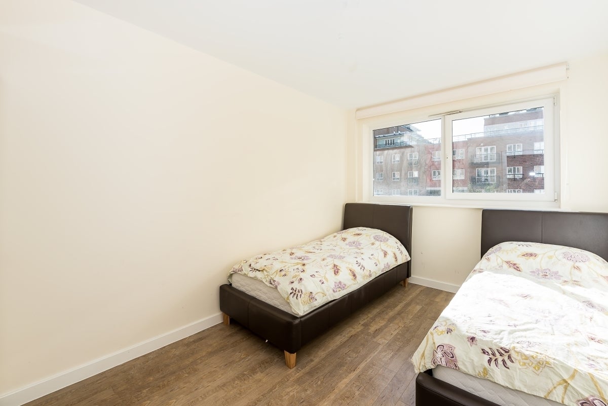 Flat Skerne Road in Greater London