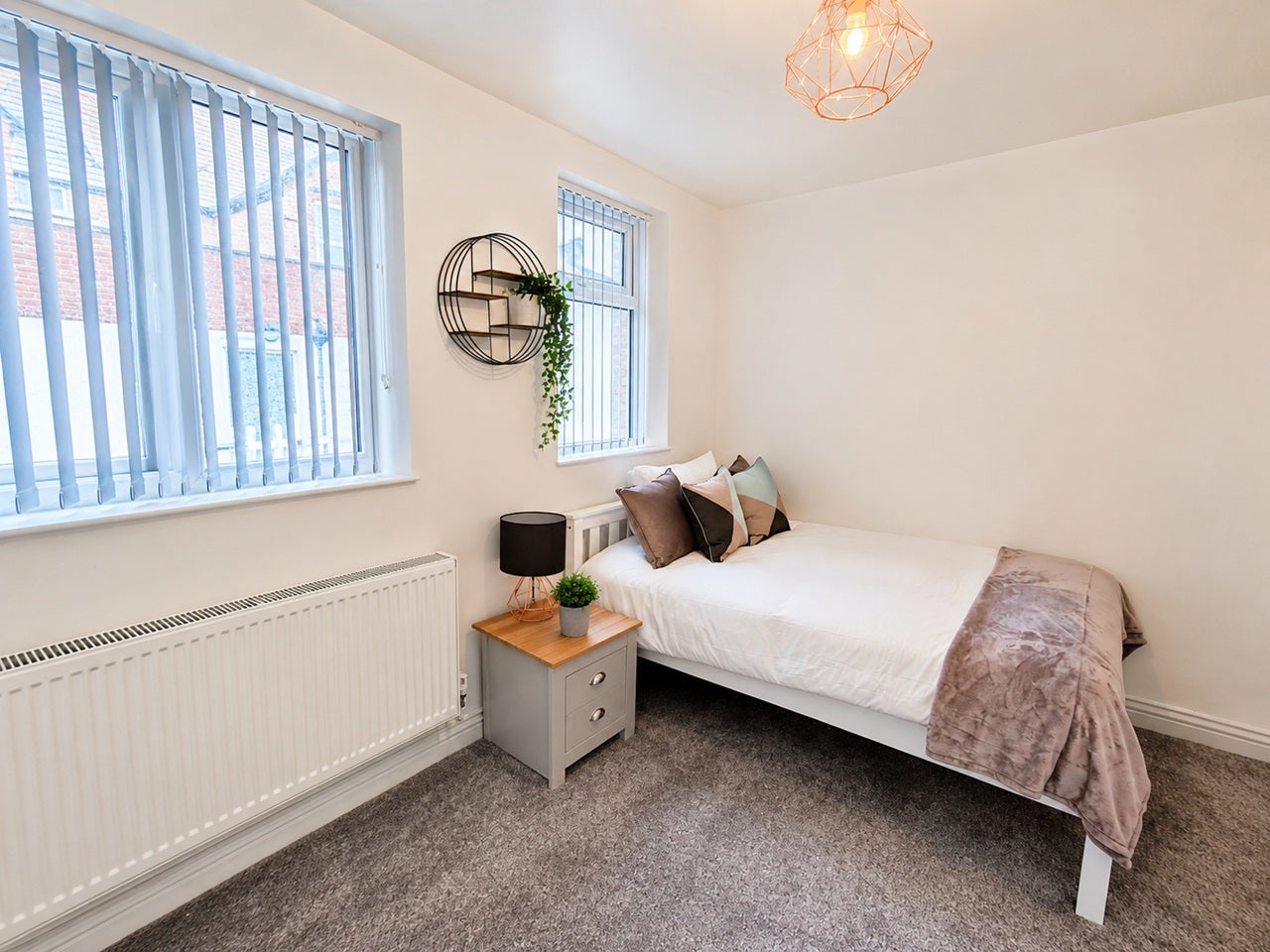 Room Pershore Road in Birmingham