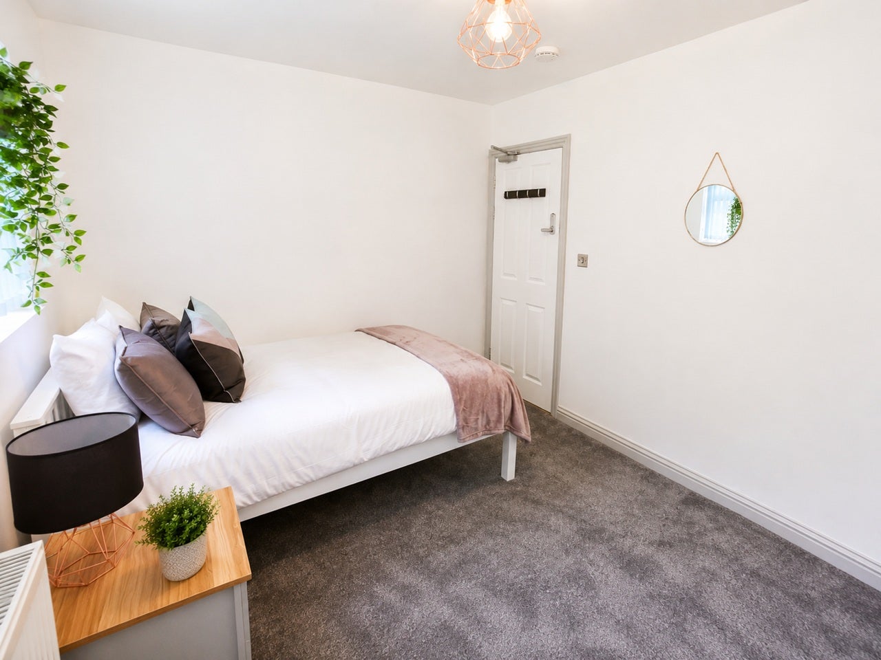 Room Pershore Road in Birmingham