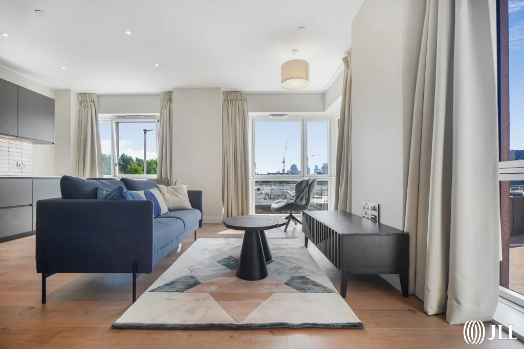 Flat Zinc Street in Greater London