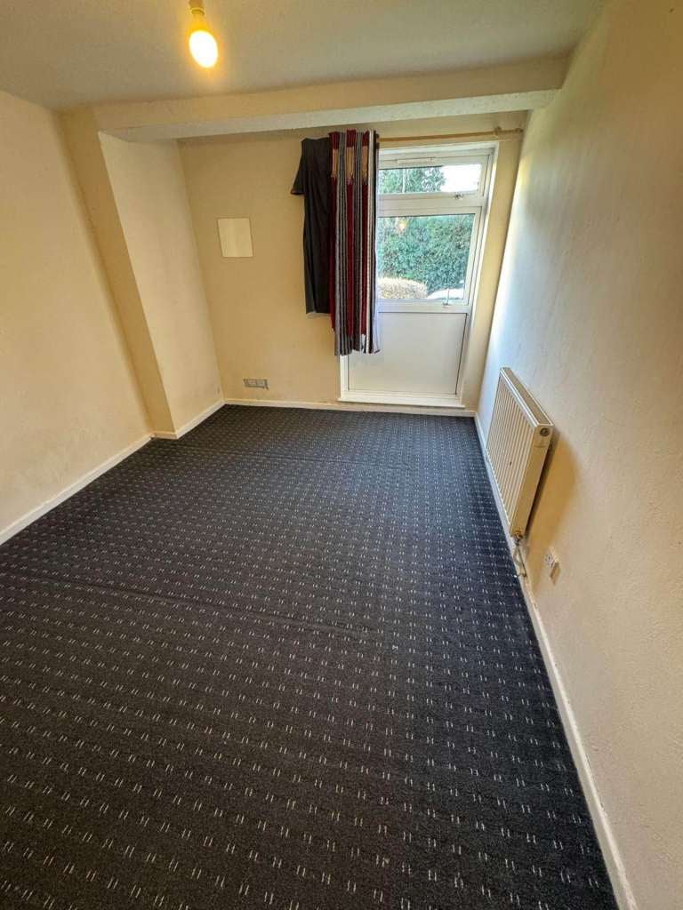 Flat Gerard Gardens in Greater London