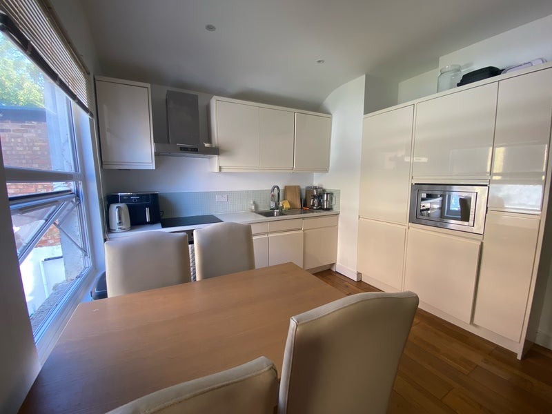 Room Bickley Street in Greater London