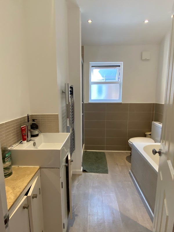 Room Bickley Street in Greater London