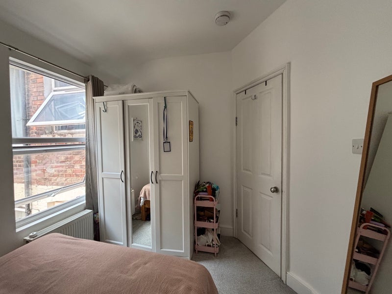 Room Bickley Street in Greater London