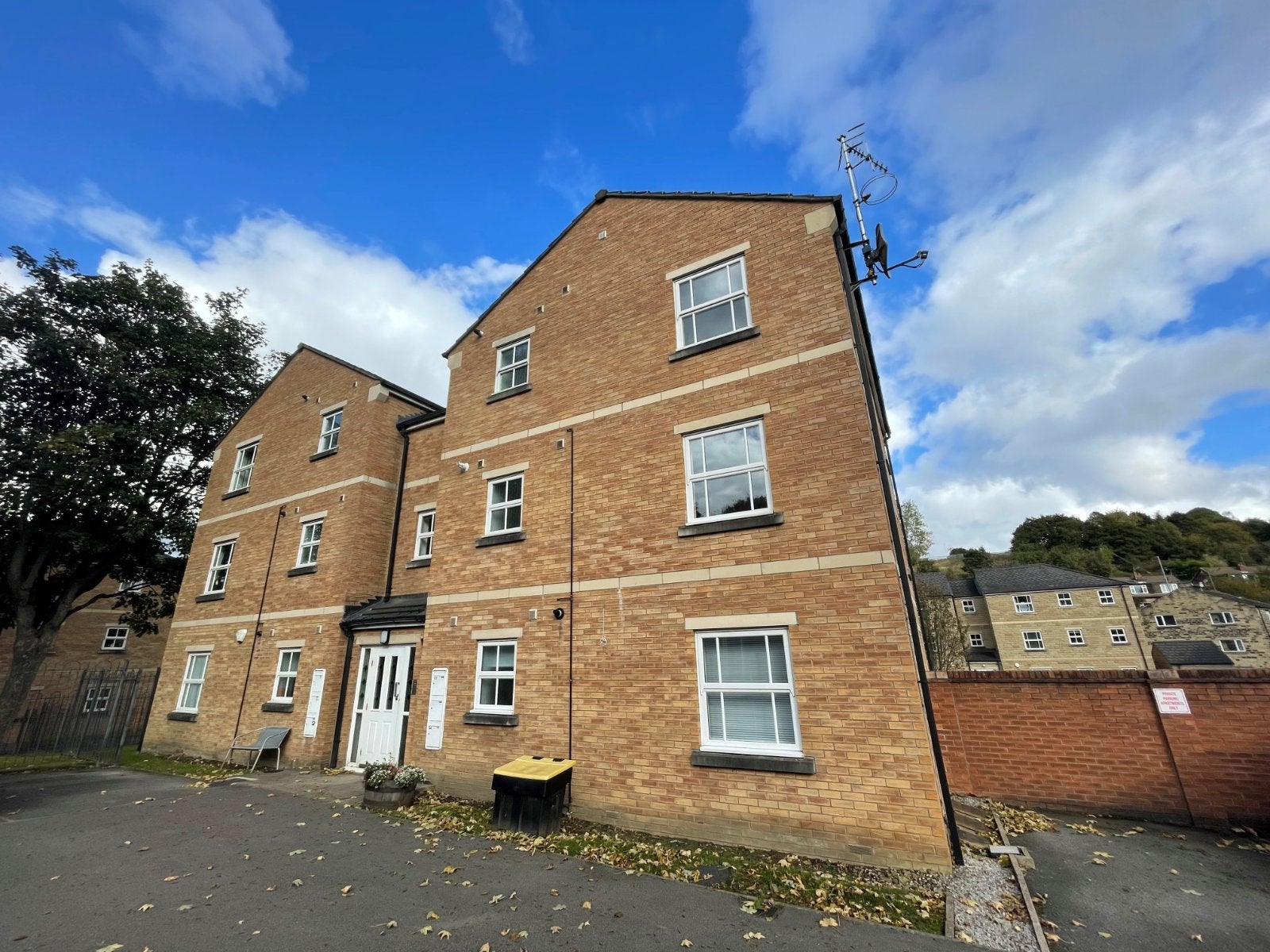 Flat Broom Mills Road in Leeds