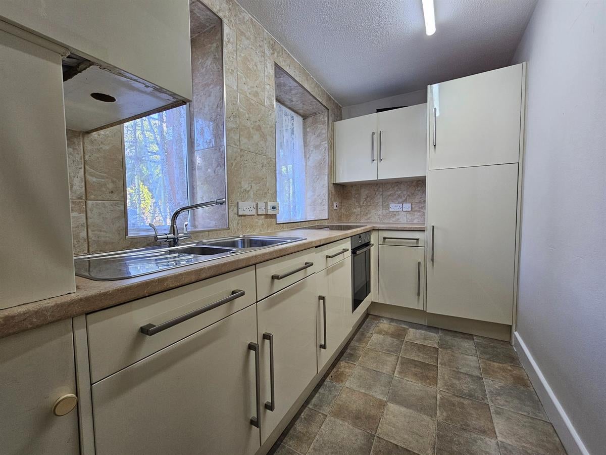 Flat Eccles New Road in Salford