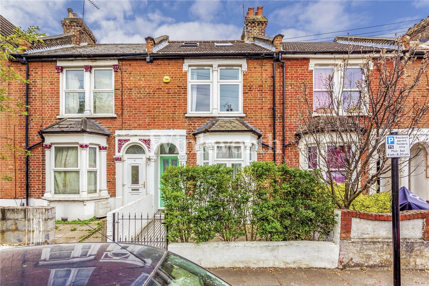 House Roslyn Road in Greater London