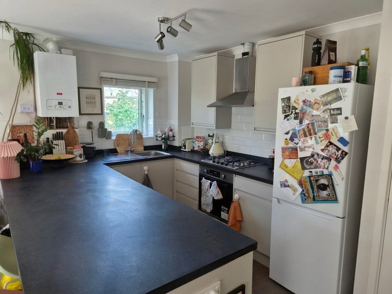 Room Darwen Place in Greater London