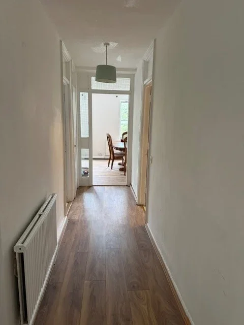 Flat Neville's Court in Greater London