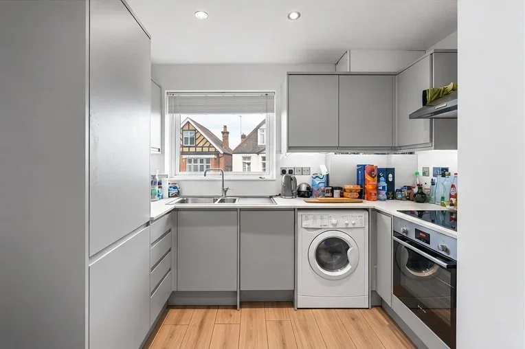 Flat Ridgmont Road in St Albans