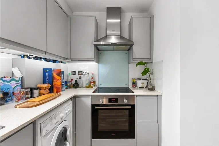 Flat Ridgmont Road in St Albans