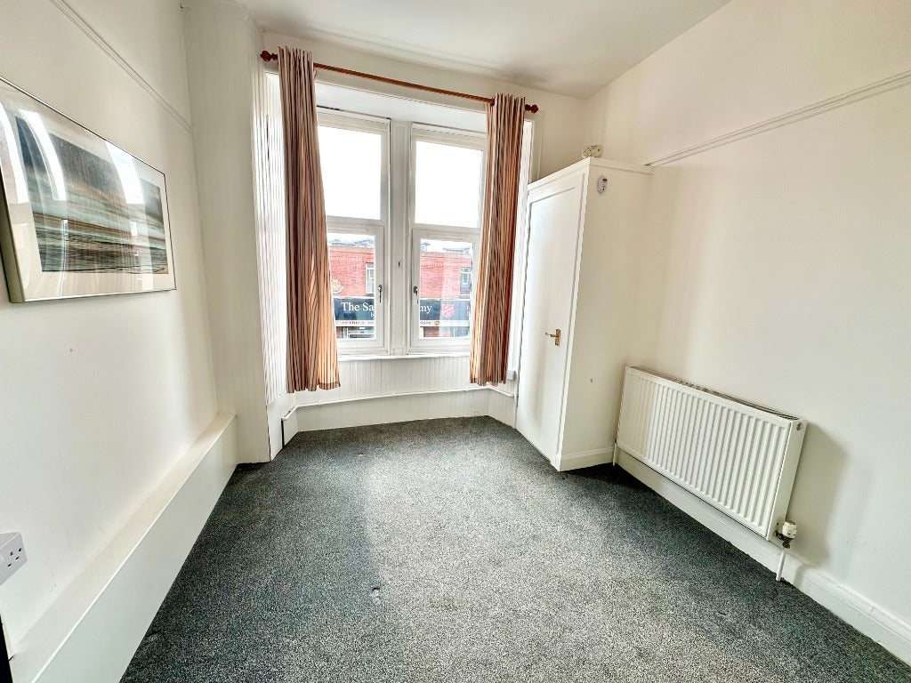 Flat Dumbarton Road in Glasgow
