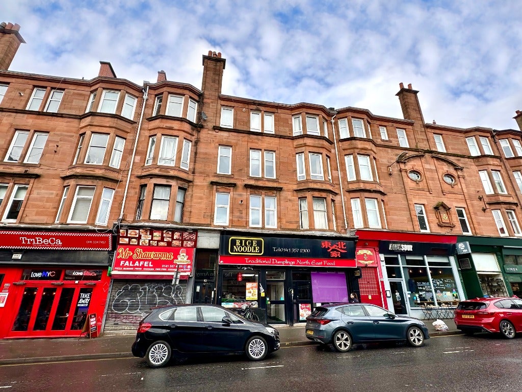 Flat Dumbarton Road in Glasgow