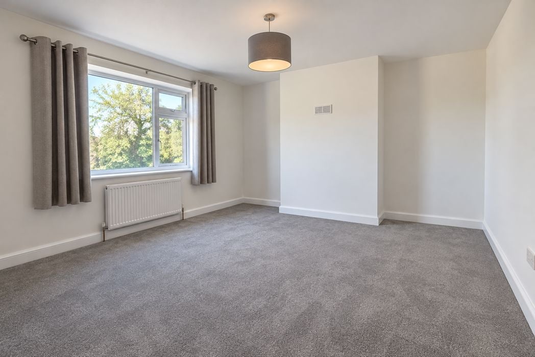 Flat Allendale Road in Newcastle upon Tyne