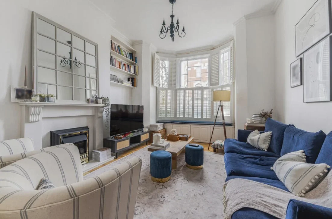 Flat Callcott Road in Greater London