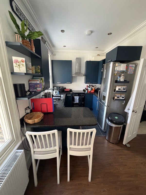 Room Werter Road in Greater London