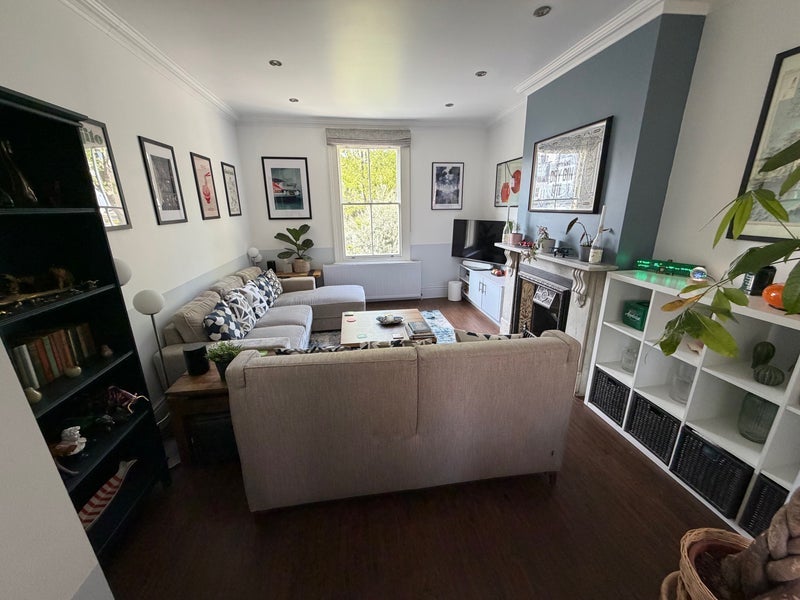 Room Werter Road in Greater London