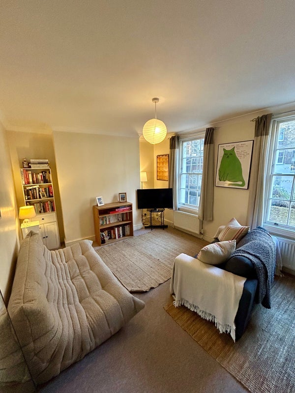 Flat Rawstorne Street in Greater London