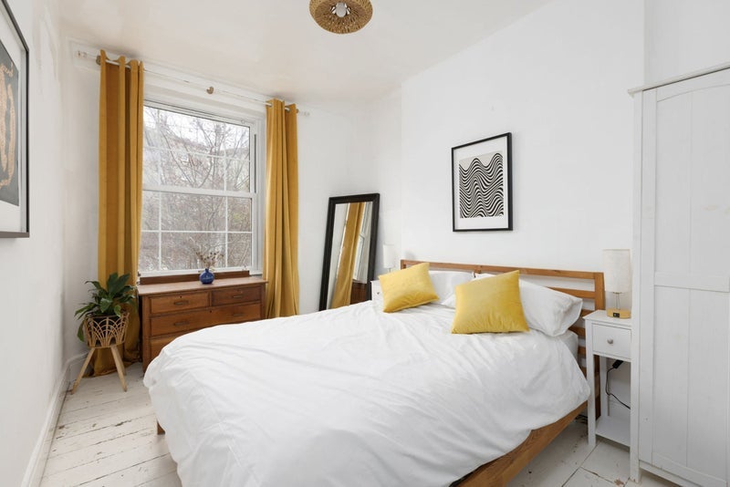 Flat Cheltenham Road in Bristol