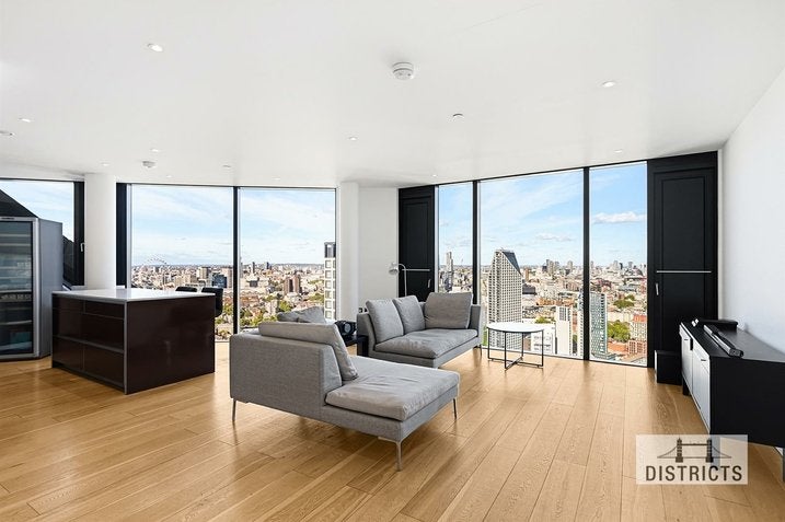 Flat Walworth Road in London